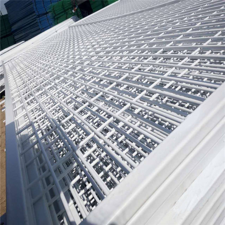 看守所、拘留所安裝防攀爬金屬隔離網(wǎng)時的注意事項